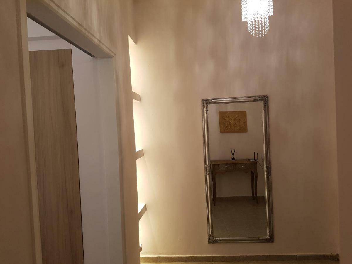 John Beauty 50M2, Metro And Acropolis 5' Apartment เอเธนส์ ภายนอก รูปภาพ