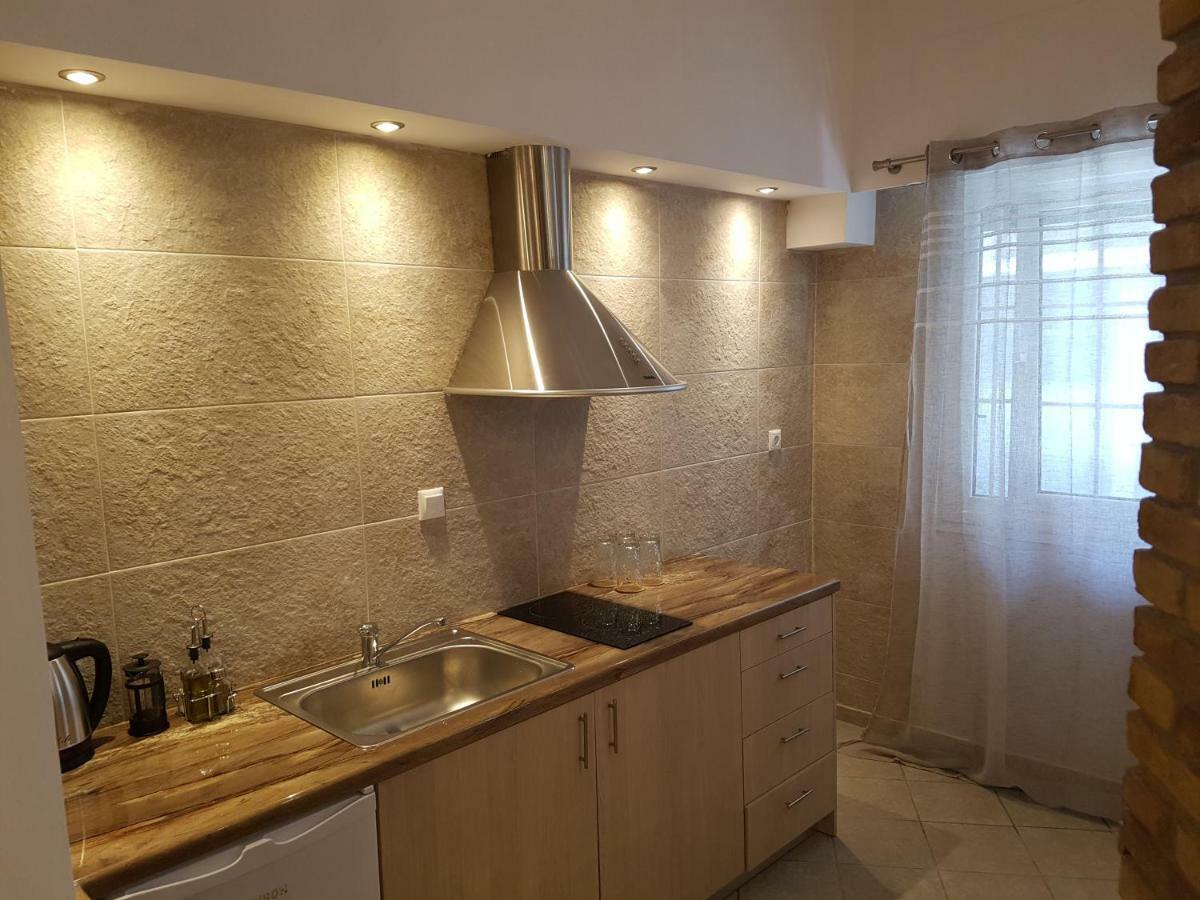 John Beauty 50M2, Metro And Acropolis 5' Apartment เอเธนส์ ภายนอก รูปภาพ