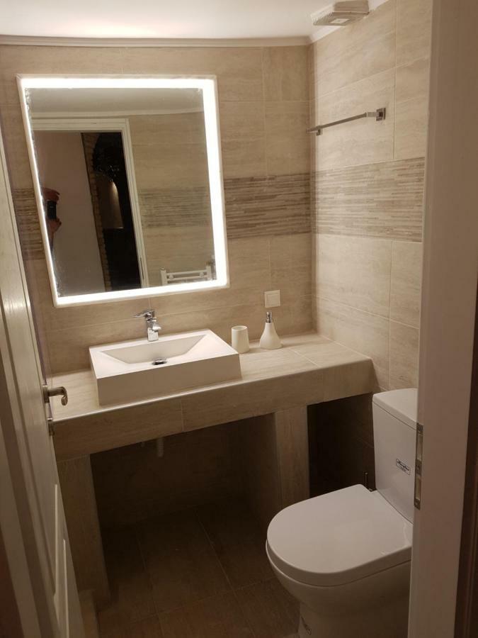John Beauty 50M2, Metro And Acropolis 5' Apartment เอเธนส์ ภายนอก รูปภาพ